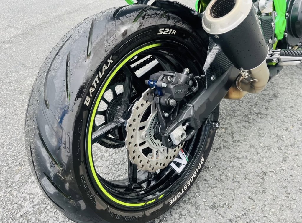 2022 Kawasaki ZR900 in Saint-Georges, Quebec - 6 - w1024h768px