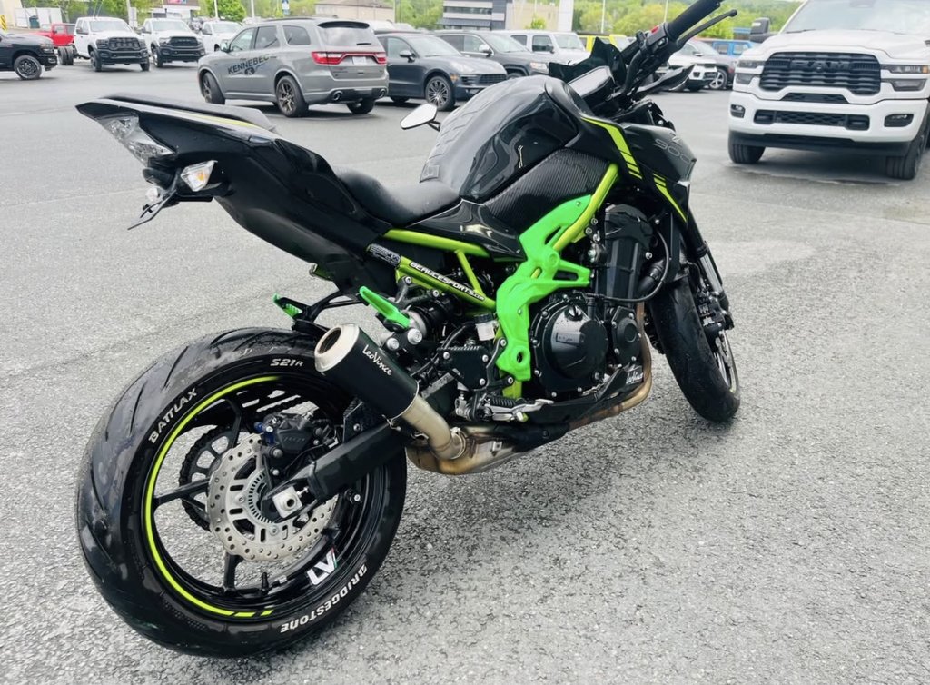 2022 Kawasaki ZR900 in Saint-Georges, Quebec - 4 - w1024h768px