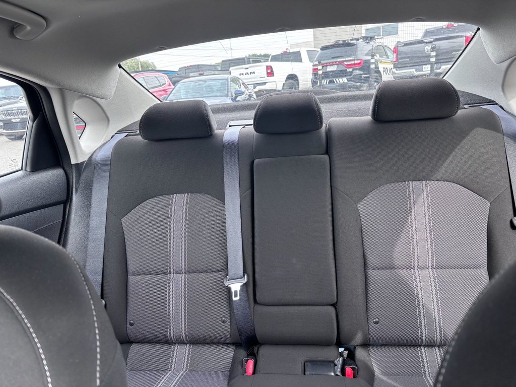 Kia Forte EX 2023 à Saint-Georges, Québec - 23 - w1024h768px