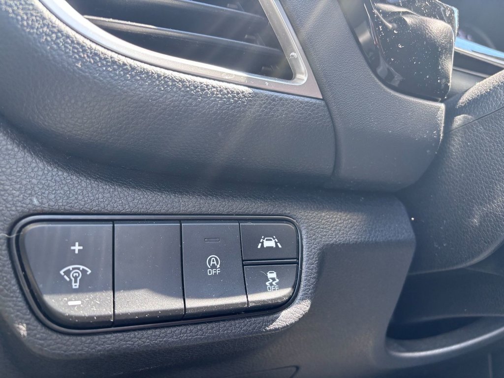Kia Seltos  2023 à Saint-Georges, Québec - 18 - w1024h768px