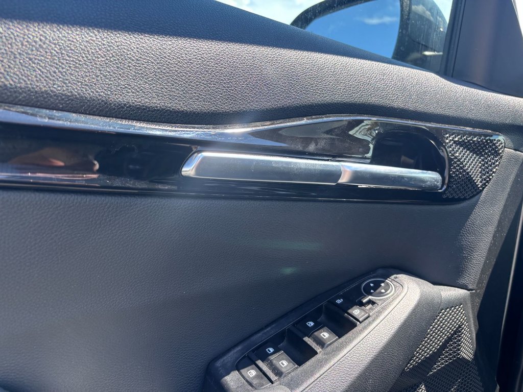 Kia Seltos  2023 à Saint-Georges, Québec - 12 - w1024h768px