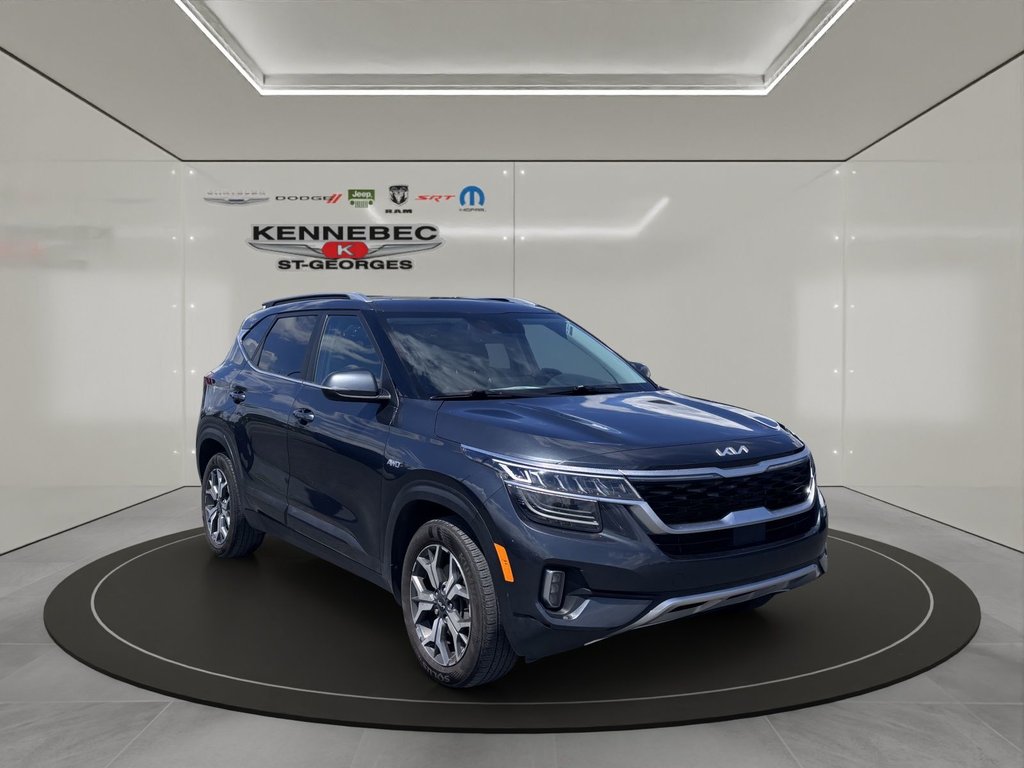 Kia Seltos  2023 à Saint-Georges, Québec - 1 - w1024h768px