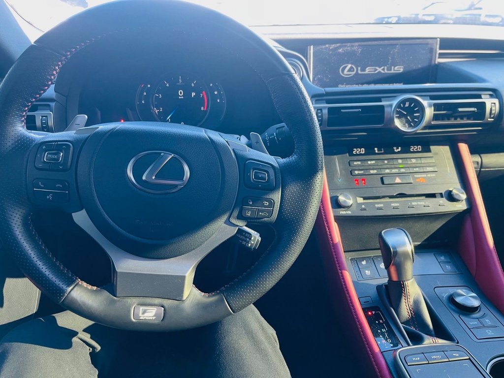 2021 Lexus RC 300 F SPORT in Saint-Georges, Quebec - 17 - w1024h768px
