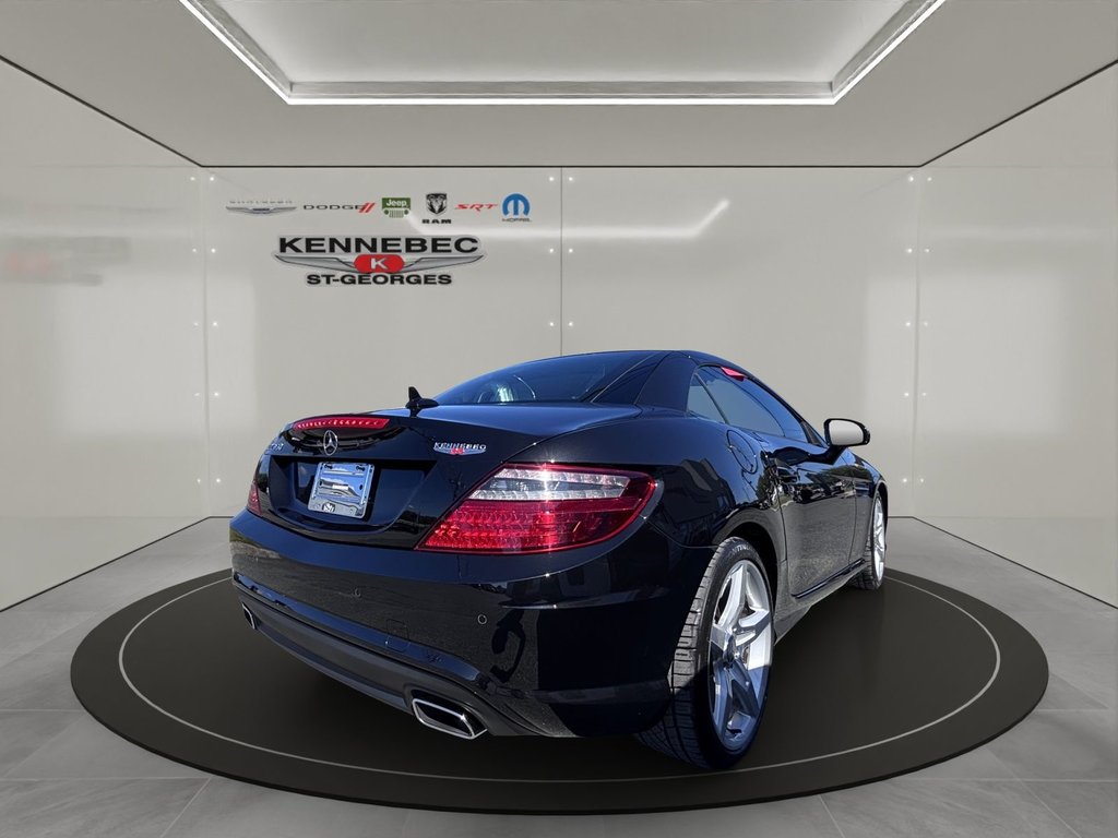 Mercedes-Benz SLK 350 2016 à Saint-Georges, Québec - 9 - w1024h768px