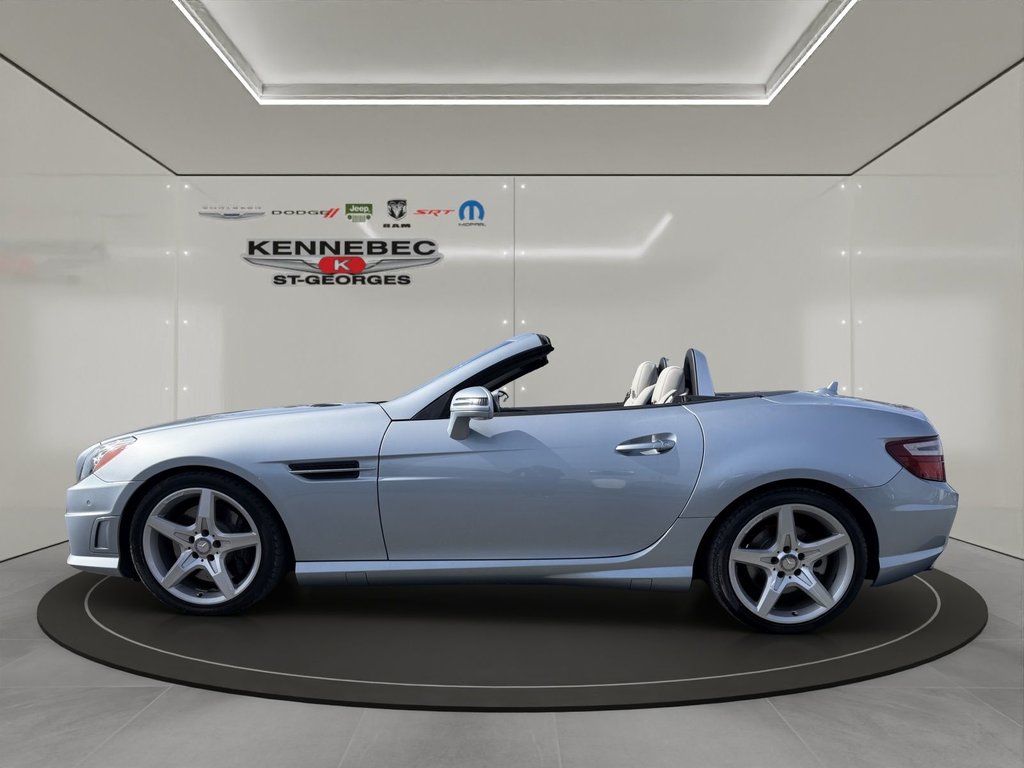2016 Mercedes-Benz SLK 350 in Saint-Georges, Quebec - 5 - w1024h768px