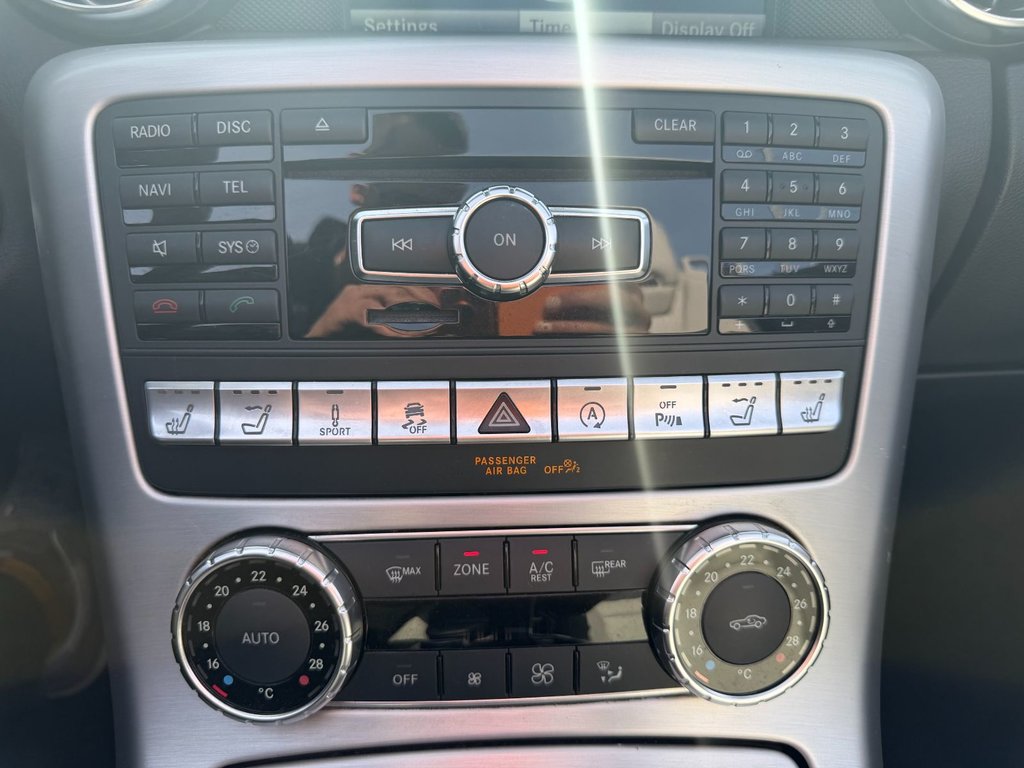 2016 Mercedes-Benz SLK 350 in Saint-Georges, Quebec - 25 - w1024h768px
