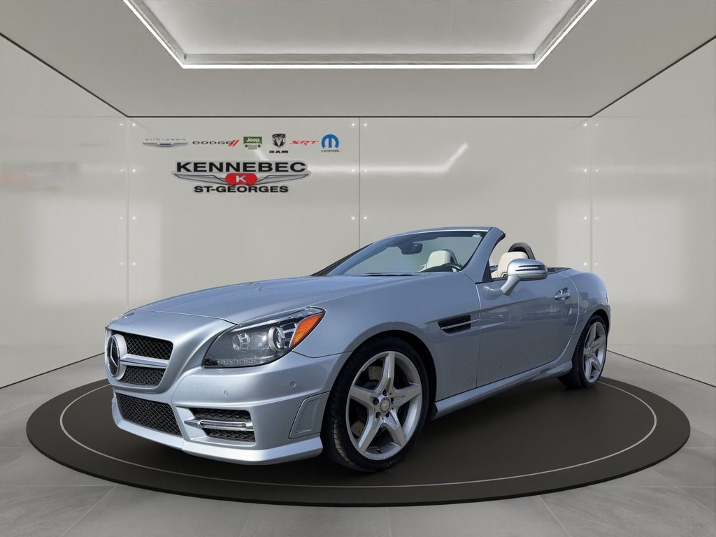 2016 Mercedes-Benz SLK 350 in Saint-Georges, Quebec - 3 - w1024h768px