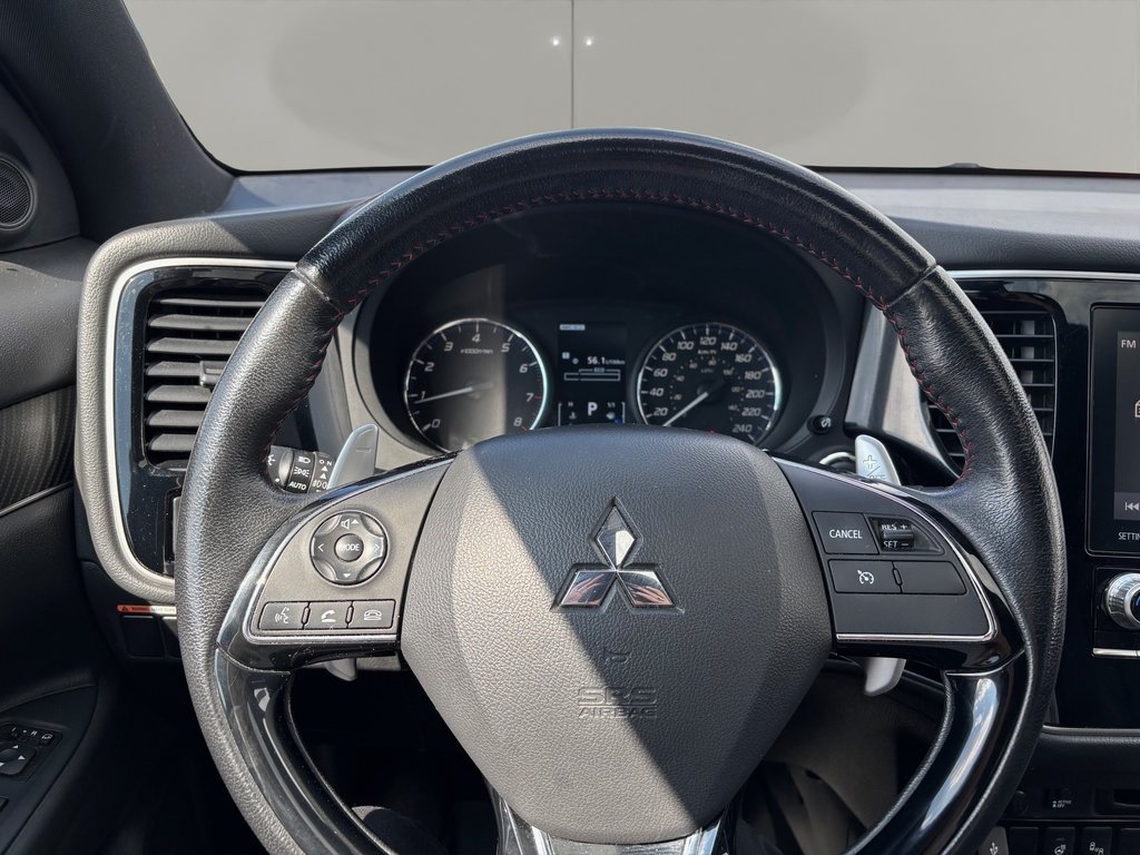 2020 Mitsubishi OUTLANDER LIMITED in Saint-Georges, Quebec - 16 - w1024h768px