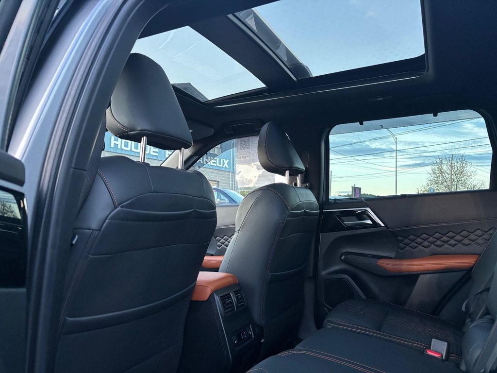 2023 Mitsubishi OUTLANDER GT S  PREMIUM in Saint-Georges, Quebec - 30 - w1024h768px