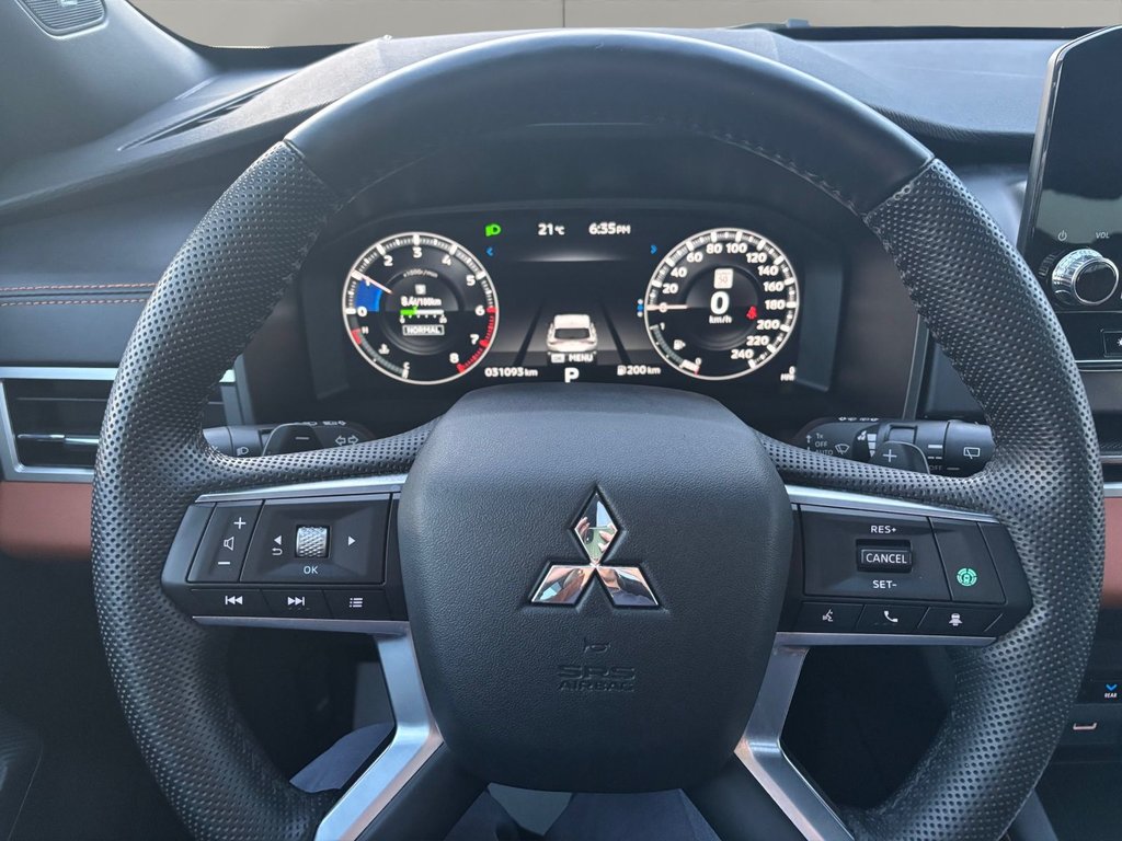 2023 Mitsubishi OUTLANDER GT S  PREMIUM in Saint-Georges, Quebec - 18 - w1024h768px