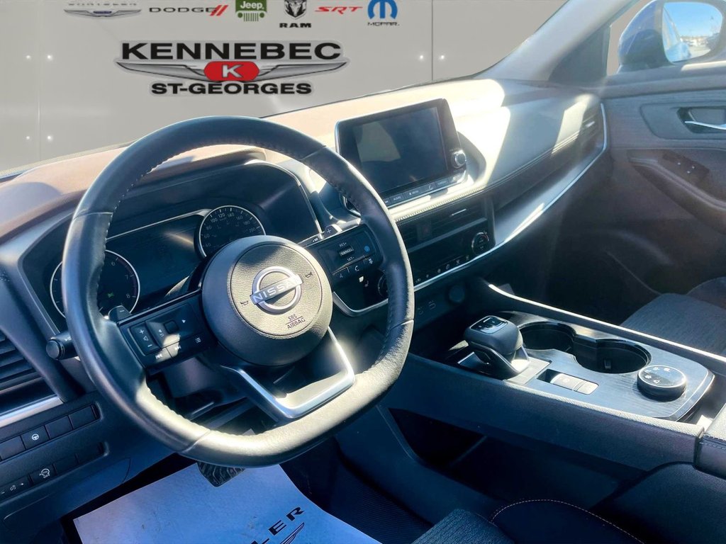 2023 Nissan ROGUE SV in Saint-Georges, Quebec - 17 - w1024h768px