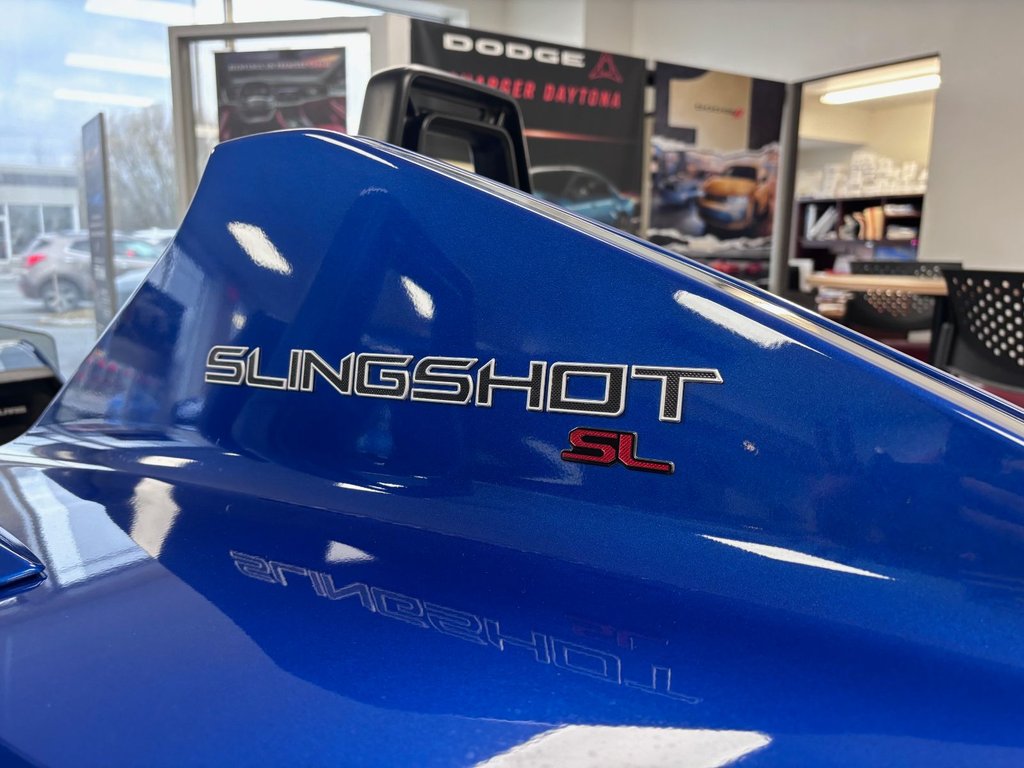 Polaris SLINGSHOT SL  2016 à Saint-Georges, Québec - 12 - w1024h768px