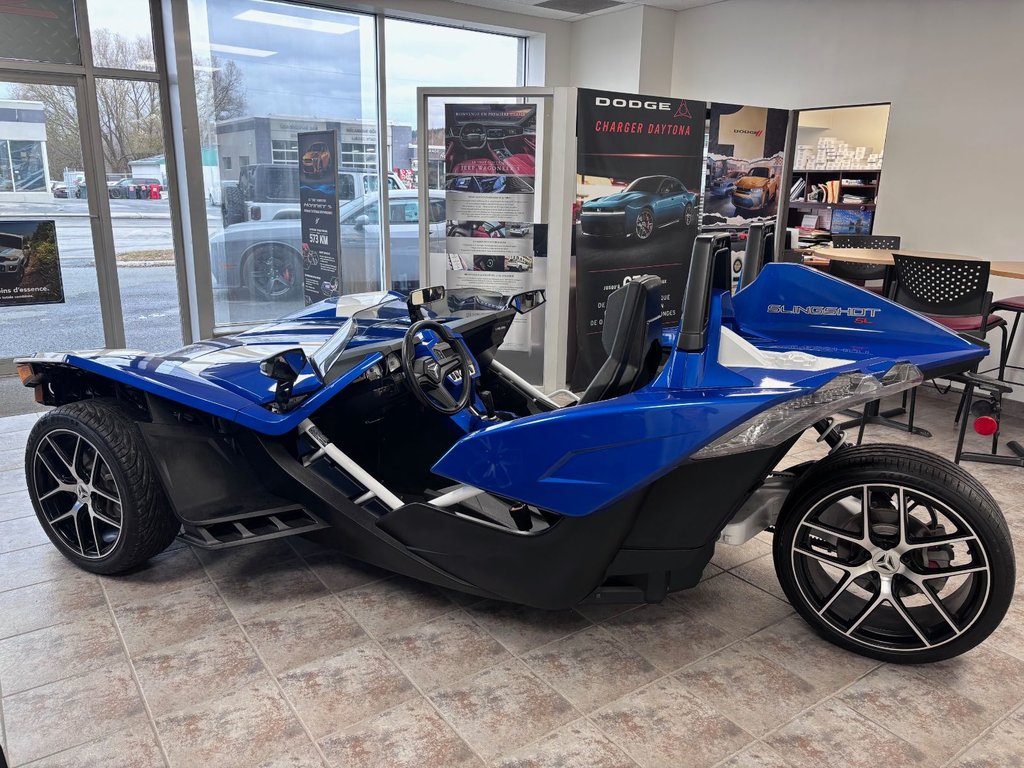 Polaris SLINGSHOT SL  2016 à Saint-Georges, Québec - 9 - w1024h768px