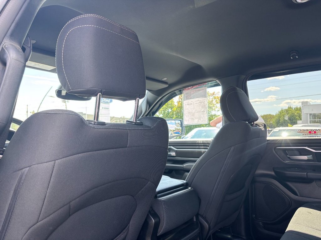 2025 Ram 1500 Big Horn in Saint-Georges, Quebec - 25 - w1024h768px