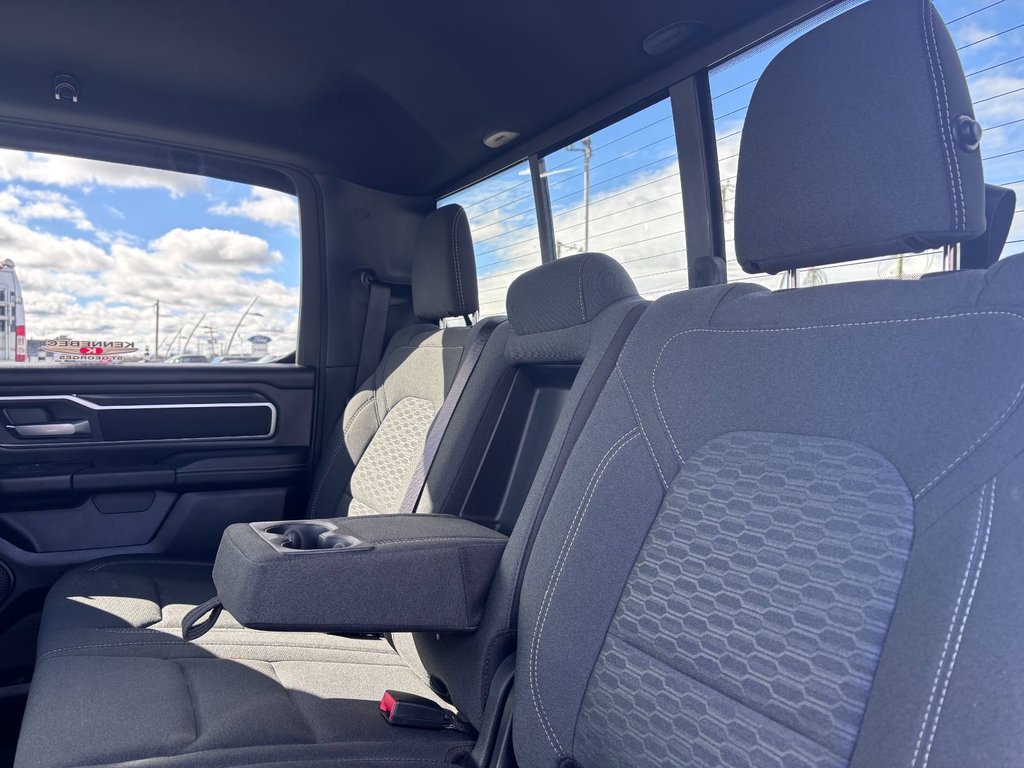 2025 Ram 1500 Big Horn in Saint-Georges, Quebec - 24 - w1024h768px