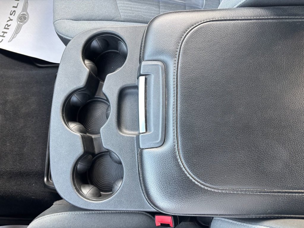 Ram 1500 CLASSIC SLT  2022 à Saint-Georges, Québec - 21 - w1024h768px