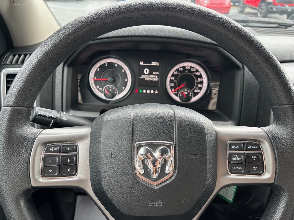 Ram 1500 Classic SLT 2023 à Saint-Georges, Québec - 18 - w1024h768px