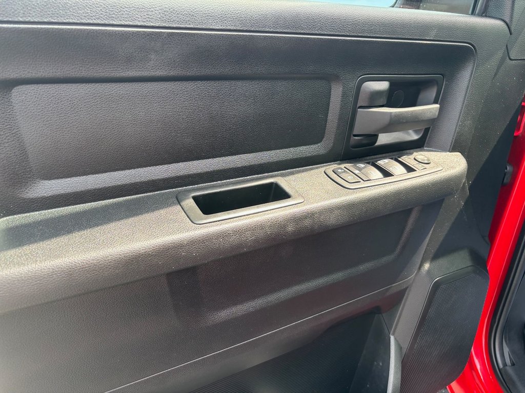 Ram 1500 CLASSIC TRADESMAN  2021 à Saint-Georges, Québec - 12 - w1024h768px