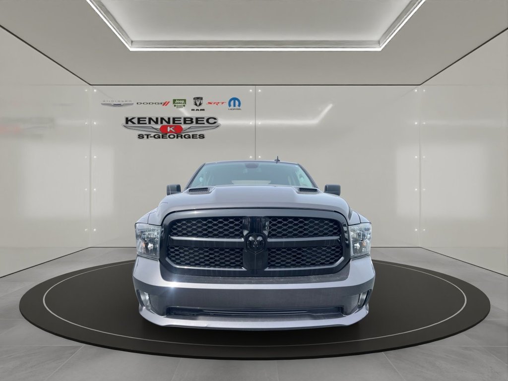 Ram 1500 Classic Express 2021 à Saint-Georges, Québec - 2 - w1024h768px