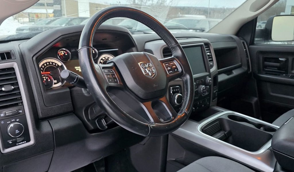 Ram 1500 CLASSIC TRADESMAN EXPRESS 2023 à Saint-Georges, Québec - 17 - w1024h768px