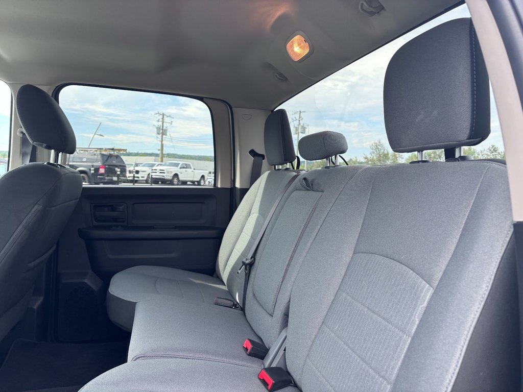 2023 Ram 1500 Classic Express in Saint-Georges, Quebec - 27 - w1024h768px