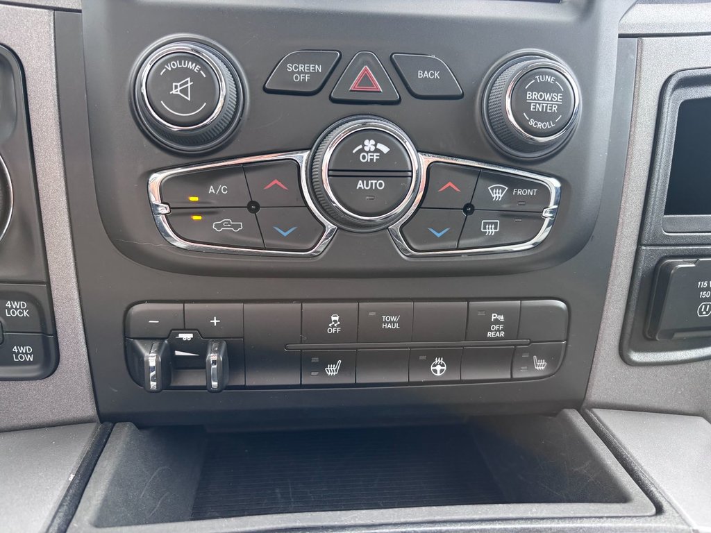 2023 Ram 1500 Classic Express in Saint-Georges, Quebec - 21 - w1024h768px