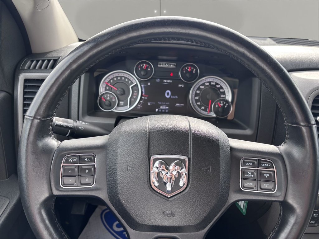 2023 Ram 1500 Classic Express in Saint-Georges, Quebec - 17 - w1024h768px