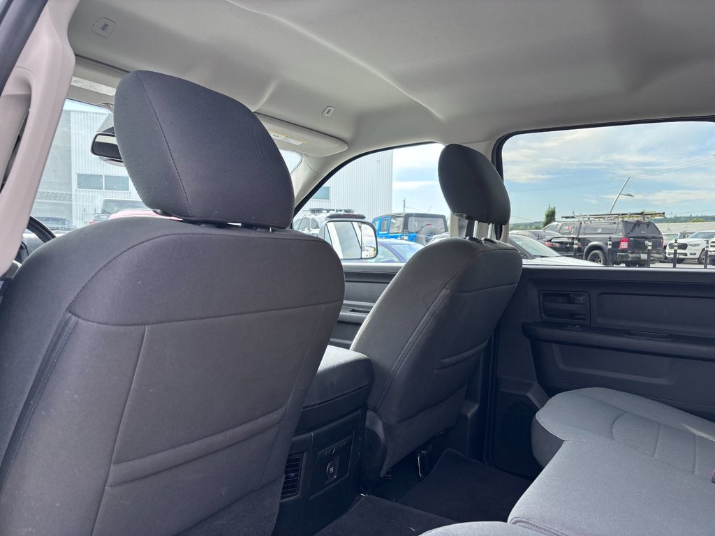 2023 Ram 1500 Classic Express in Saint-Georges, Quebec - 28 - w1024h768px