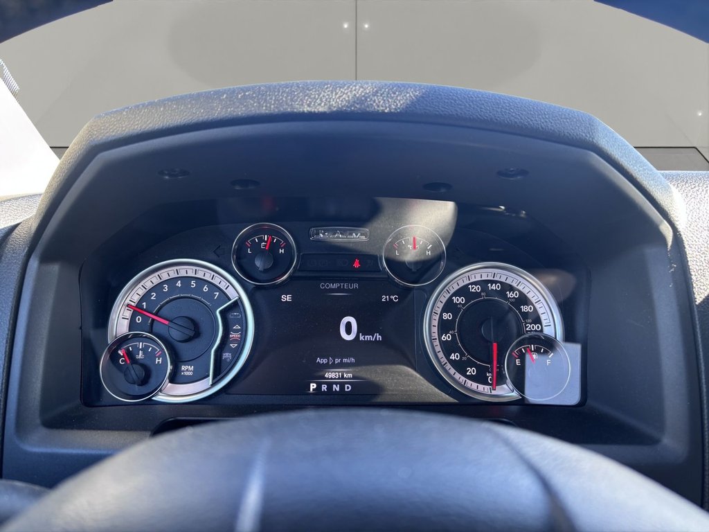 2023 Ram 1500 Classic Tradesman in Saint-Georges, Quebec - 15 - w1024h768px