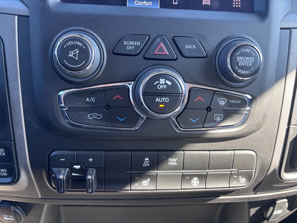 2023 Ram 1500 Classic Tradesman in Saint-Georges, Quebec - 21 - w1024h768px