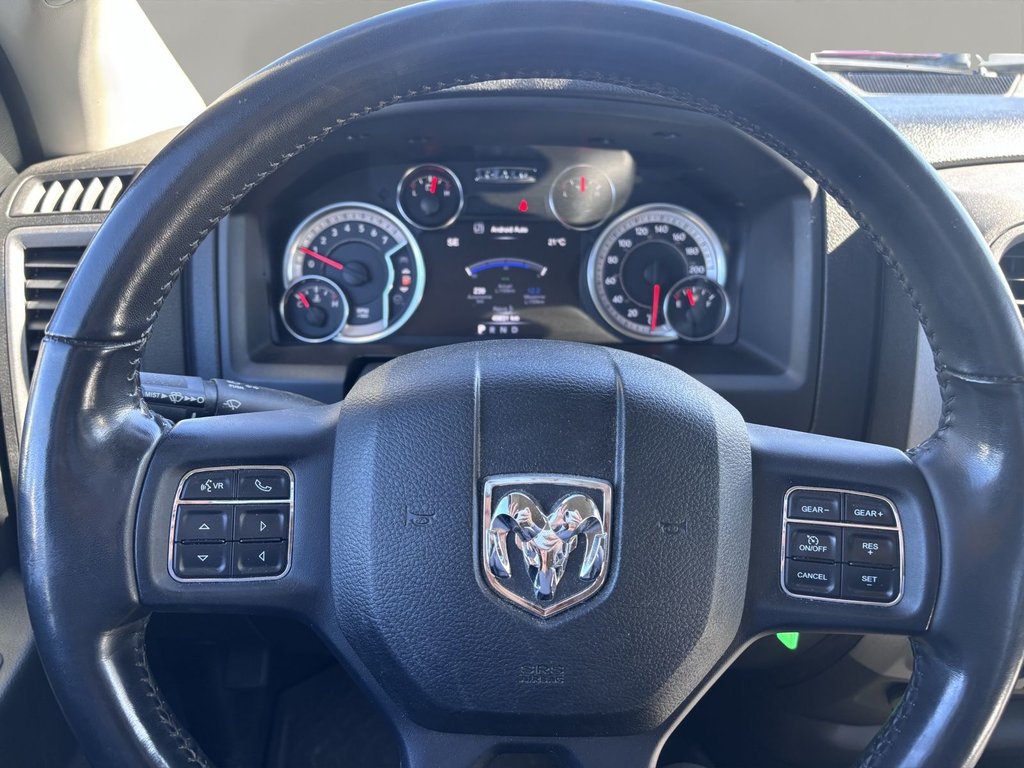 2023 Ram 1500 Classic Tradesman in Saint-Georges, Quebec - 17 - w1024h768px