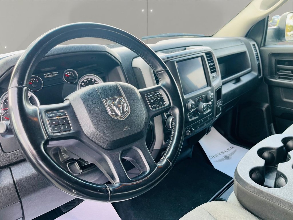 2022 Ram 1500 CLASSIC TRADESMAN *GARANTIE 5 ANS / 100 000KM* in Saint-Georges, Quebec - 16 - w1024h768px