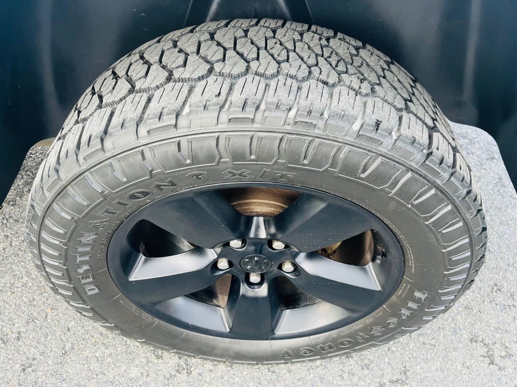 2022 Ram 1500 CLASSIC TRADESMAN *GARANTIE 5 ANS / 100 000KM* in Saint-Georges, Quebec - 13 - w1024h768px