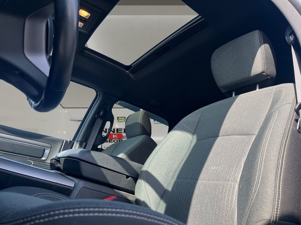 Ram 1500 Classic Warlock *GARANTIE PLAN OR* 2023 à Saint-Georges, Québec - 18 - w1024h768px