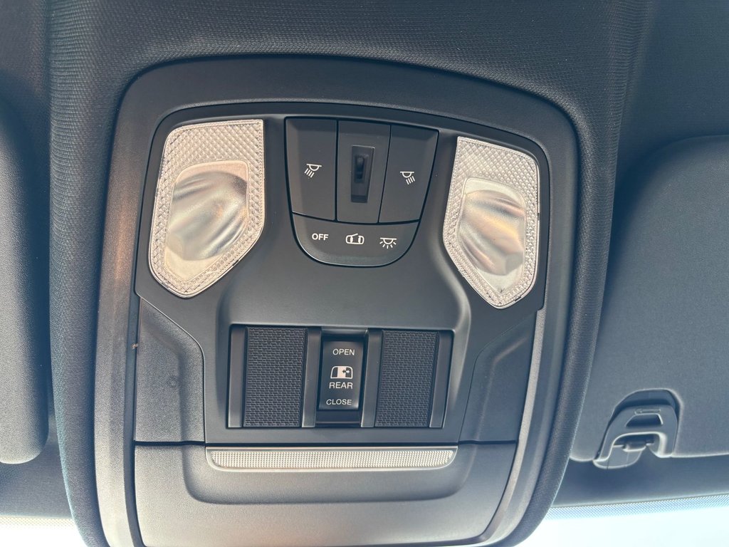2022 Ram 1500 Tradesman in Saint-Georges, Quebec - 22 - w1024h768px