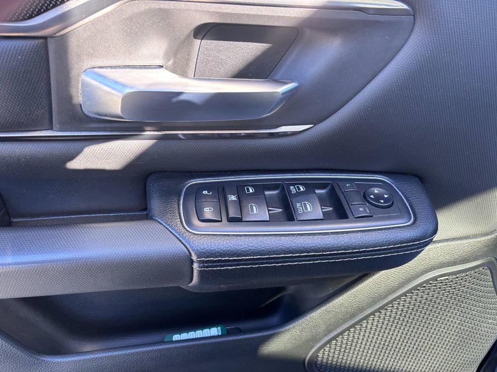 2019 Ram 1500 Sport *GARANTIE 2 ANS / 40 000KM* in Saint-Georges, Quebec - 11 - w1024h768px