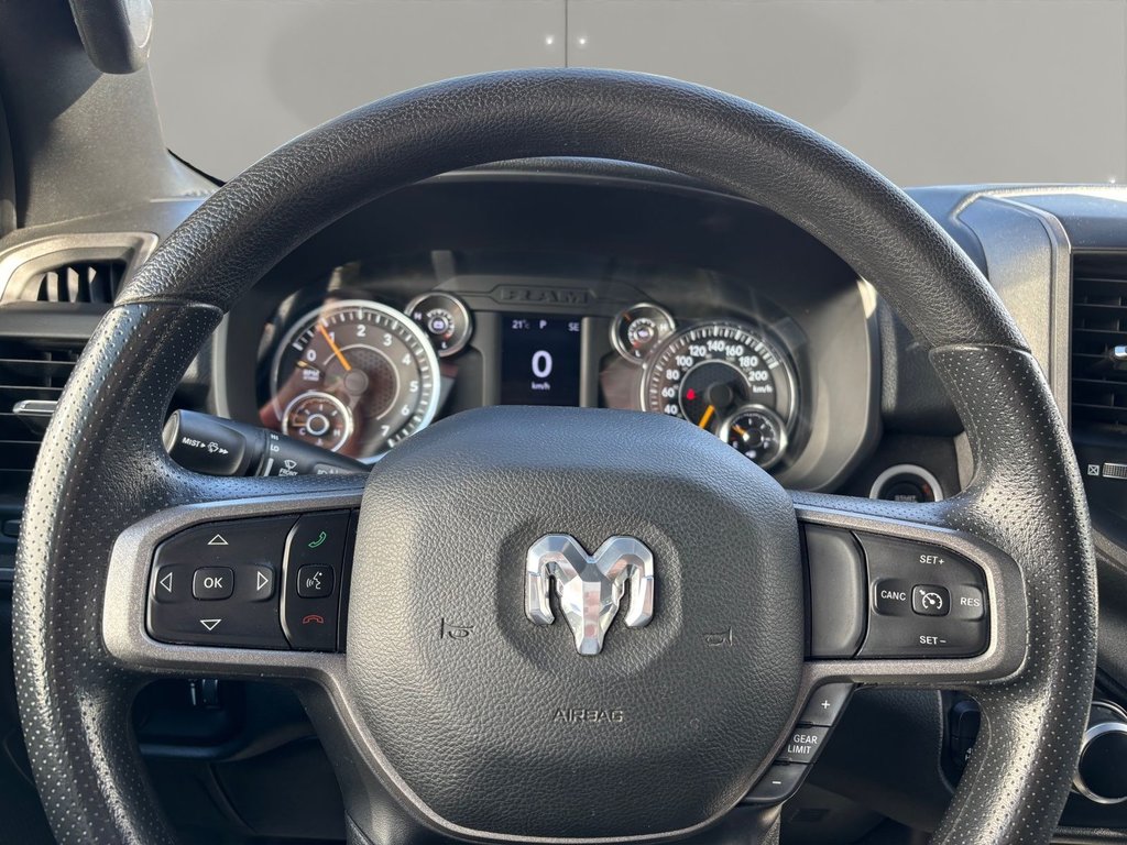 Ram 1500 Tradesman  2021 à Saint-Georges, Québec - 17 - w1024h768px