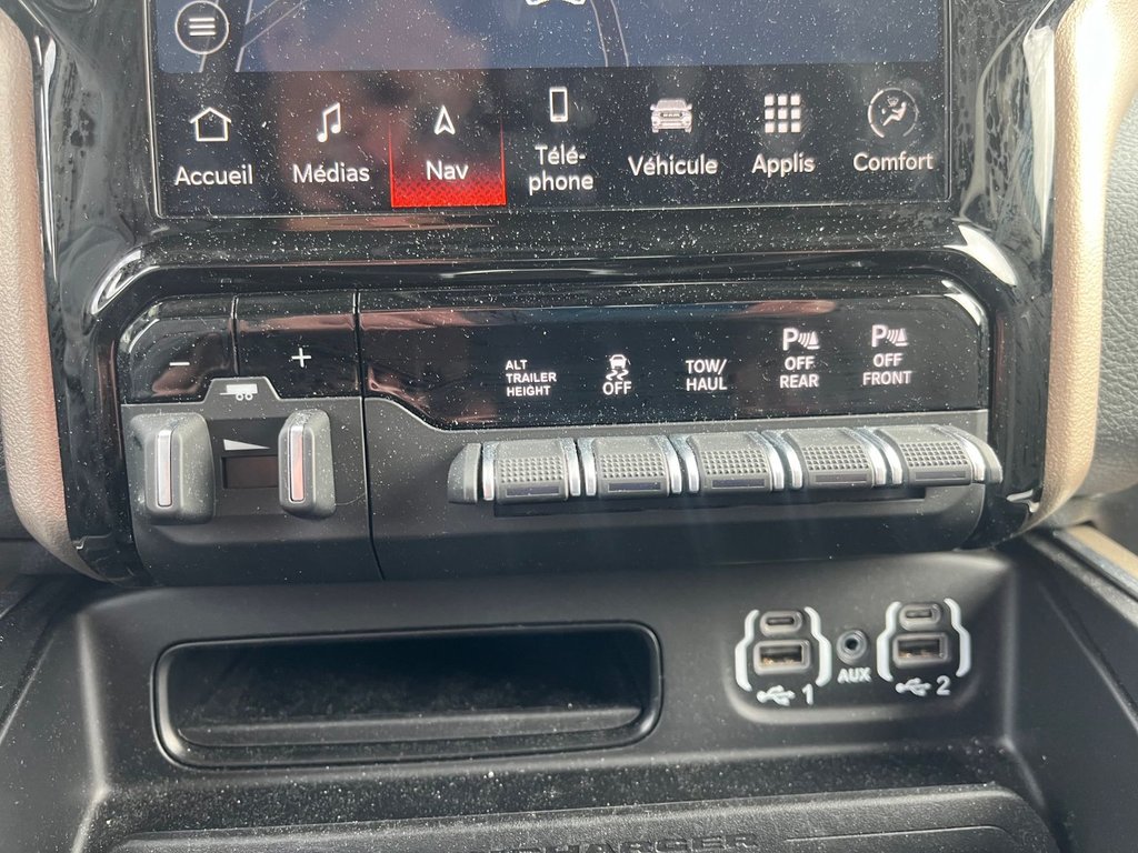 2023 Ram 2500 Laramie HEMI 6.4L + GARANTIE PLAN OR in Saint-Georges, Quebec - 19 - w1024h768px