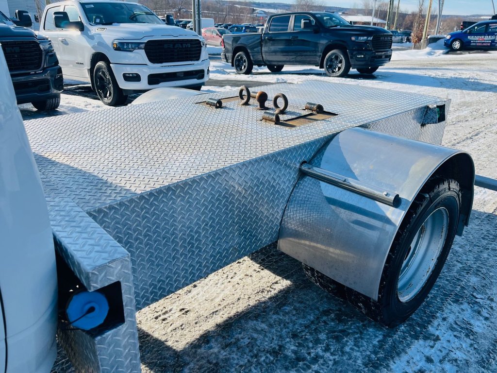 2018 Ram 5500 Chassis SLT in Saint-Georges, Quebec - 9 - w1024h768px