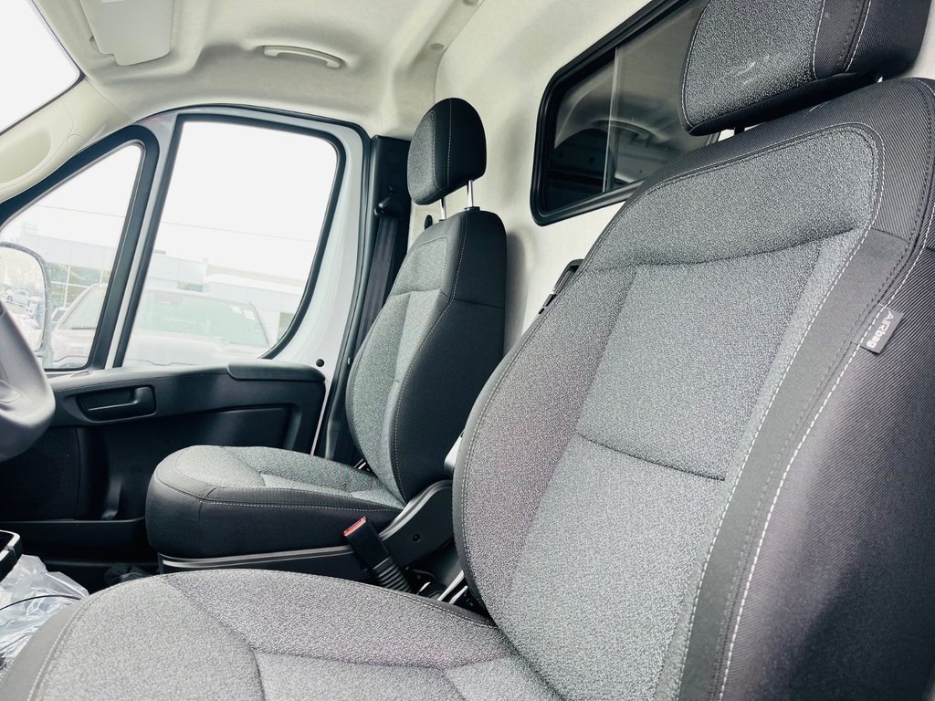 Ram PROMASTER 1500 118  2025 à Saint-Georges, Québec - 8 - w1024h768px