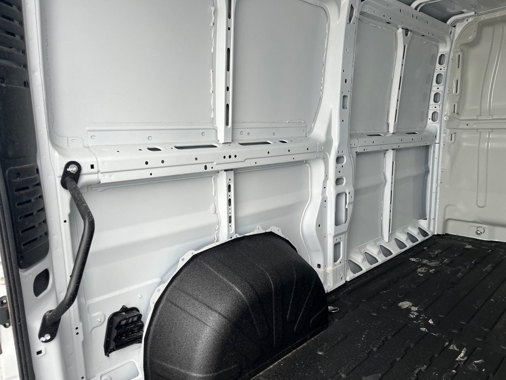 Ram ProMaster Cargo Van Tradesman 2025 à Saint-Georges, Québec - 14 - w1024h768px