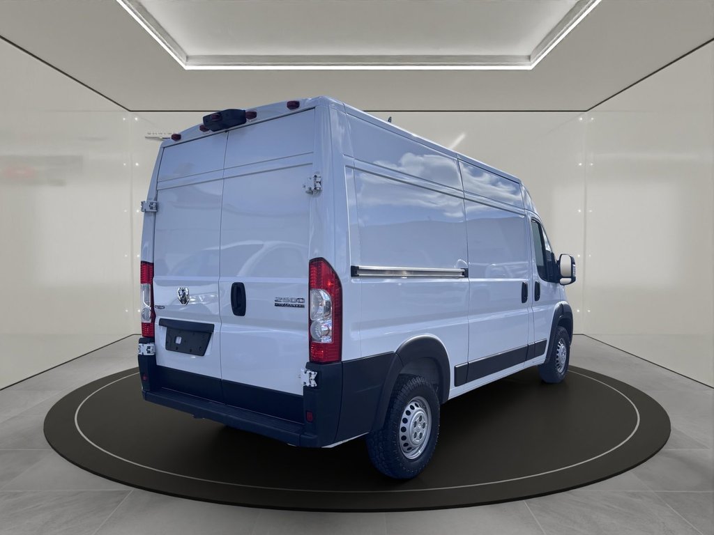 2025 Ram ProMaster Cargo Van Tradesman in Saint-Georges, Quebec - 9 - w1024h768px