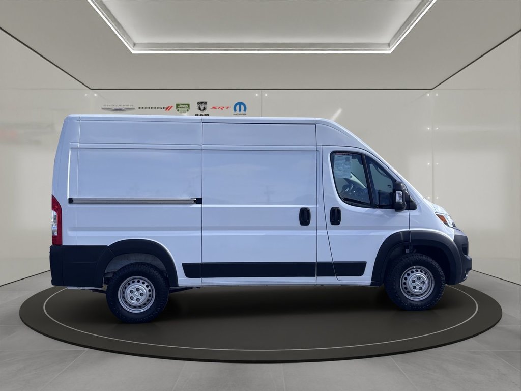 2025 Ram ProMaster Cargo Van Tradesman in Saint-Georges, Quebec - 11 - w1024h768px