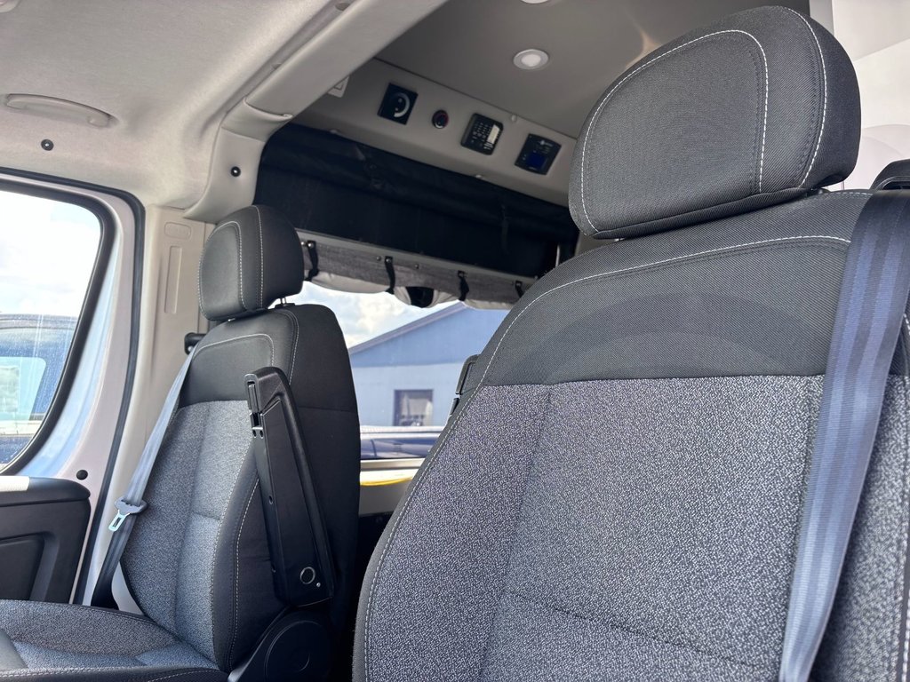 2020 Ram PROMASTER 2500 HIGH in Saint-Georges, Quebec - 6 - w1024h768px
