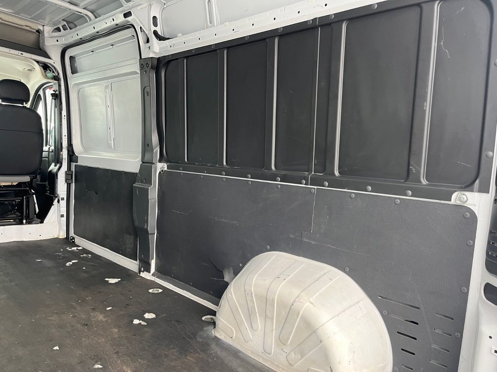 2023 Ram ProMaster Cargo Van in Saint-Georges, Quebec - 20 - w1024h768px
