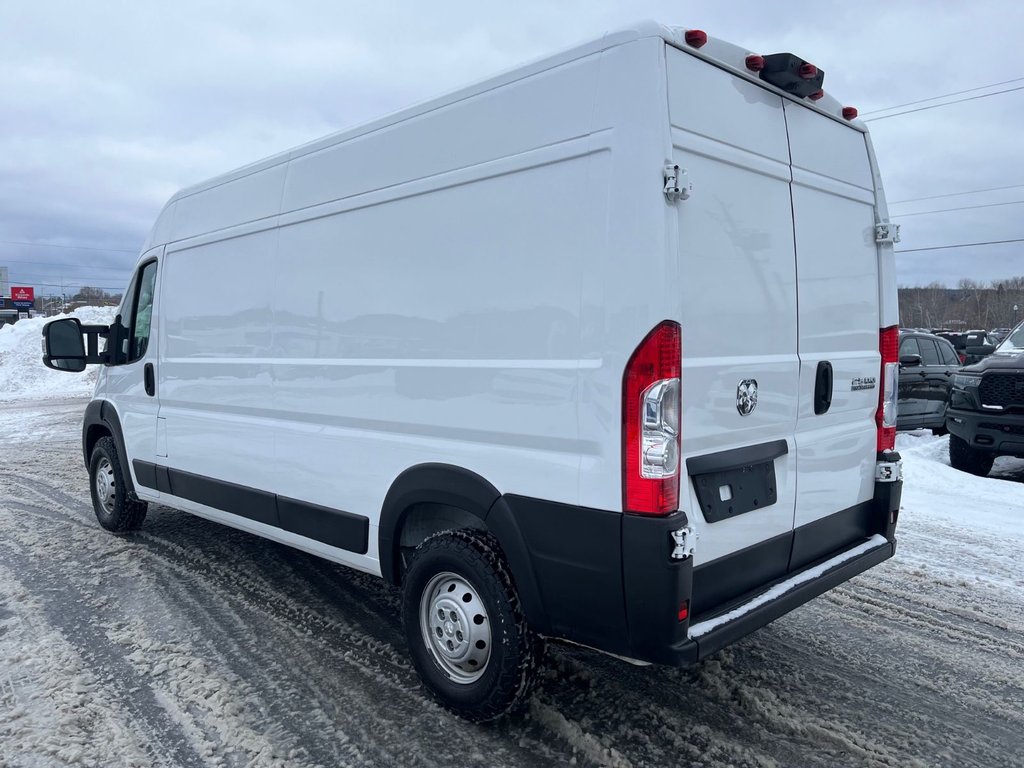 2023 Ram ProMaster Cargo Van in Saint-Georges, Quebec - 5 - w1024h768px