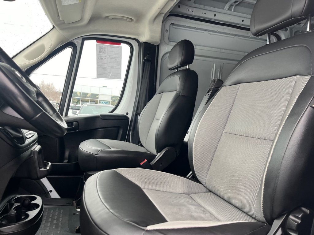 2023 Ram ProMaster Cargo Van in Saint-Georges, Quebec - 11 - w1024h768px