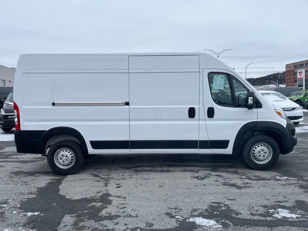 2025 Ram ProMaster Cargo Van Tradesman in Saint-Georges, Quebec - 7 - w1024h768px