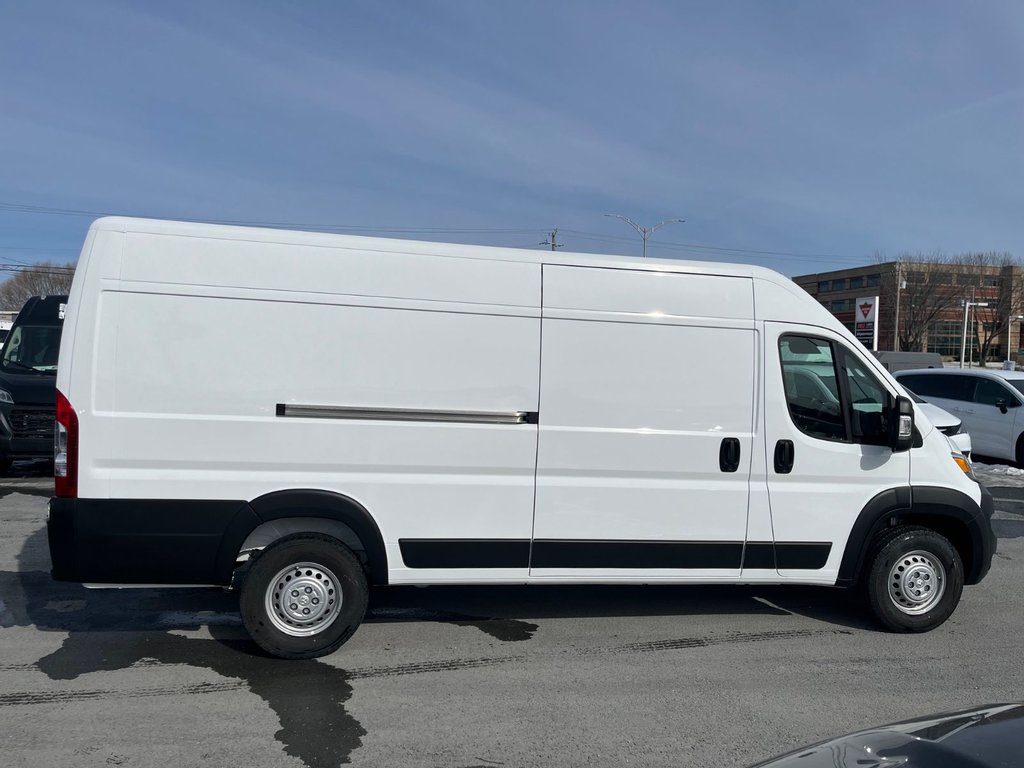 Ram ProMaster Cargo Van Tradesman 2025 à Saint-Georges, Québec - 9 - w1024h768px