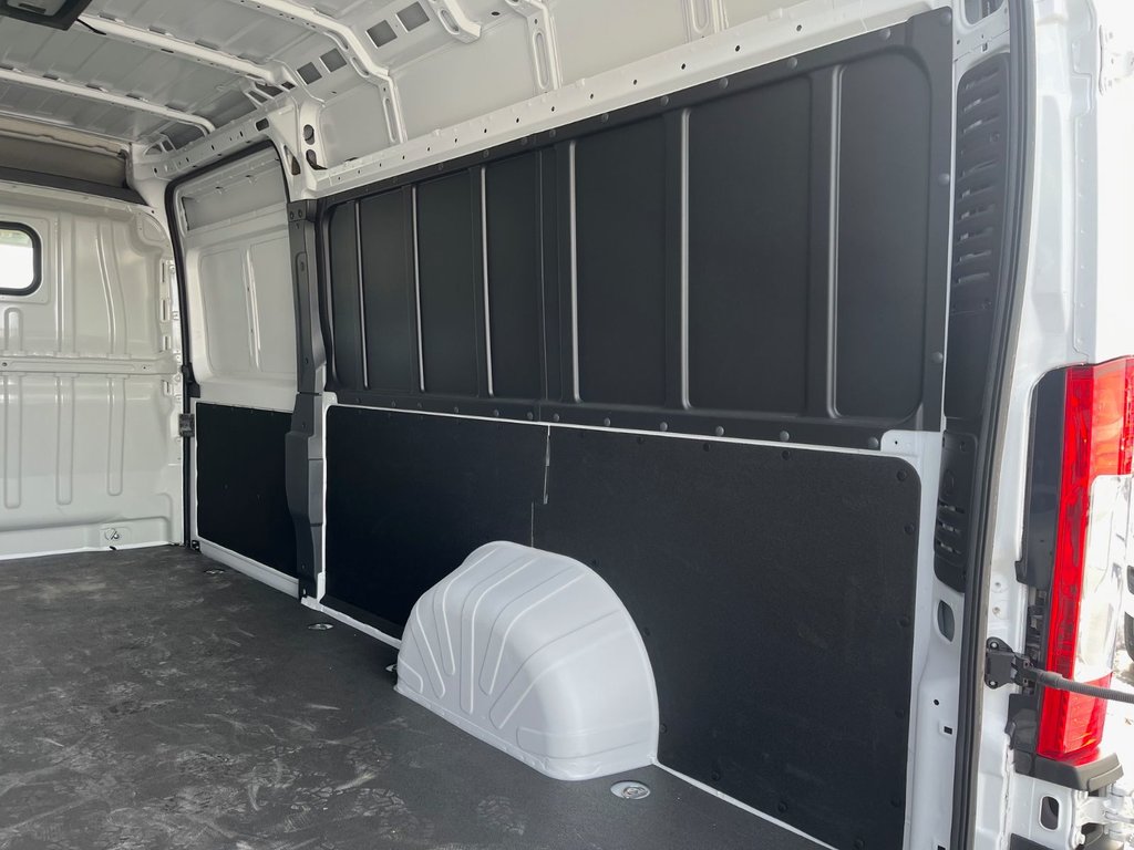2025 Ram PROMASTER 3500 HIGH in Saint-Georges, Quebec - 21 - w1024h768px